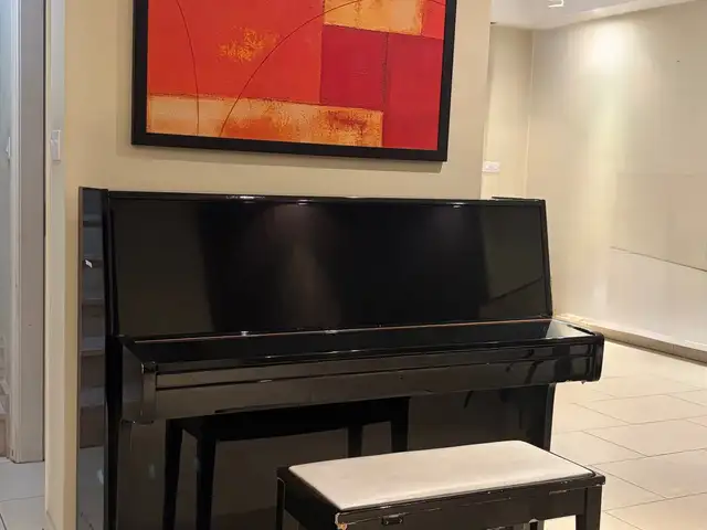 Pearl river acoustic upright piano 118cm, 1995, incl. stool, Nicosia — Strovolos - Agios Vasileios