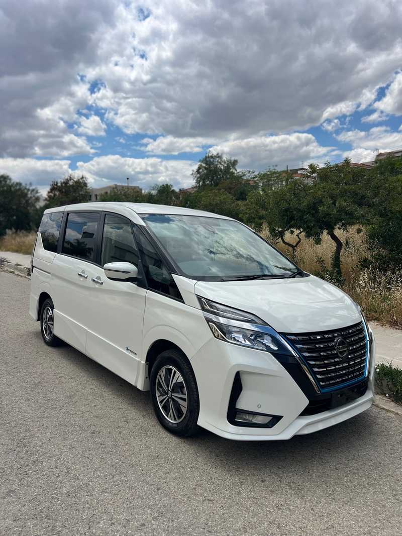 Nissan Serena e-POWER 1,2L 2022