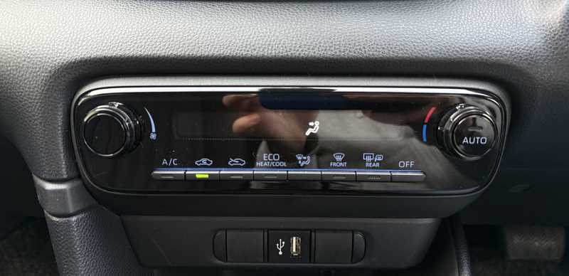 2022 Toyota Yaris 1,5L 2022 Cyprus