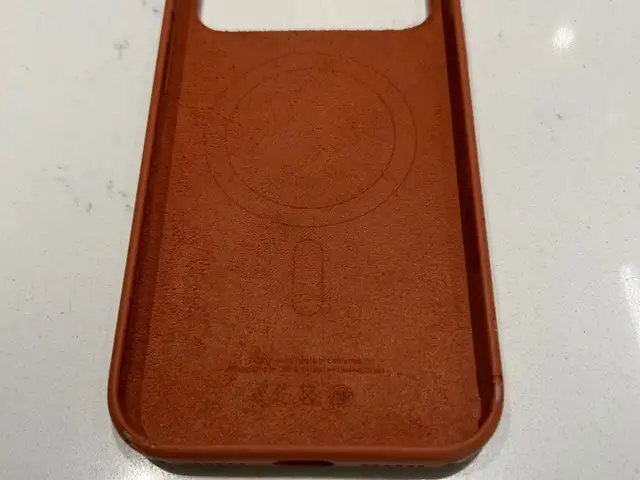 Iphone 17 pro max orange silicone case, Larnaca — Larnaka - Kamares