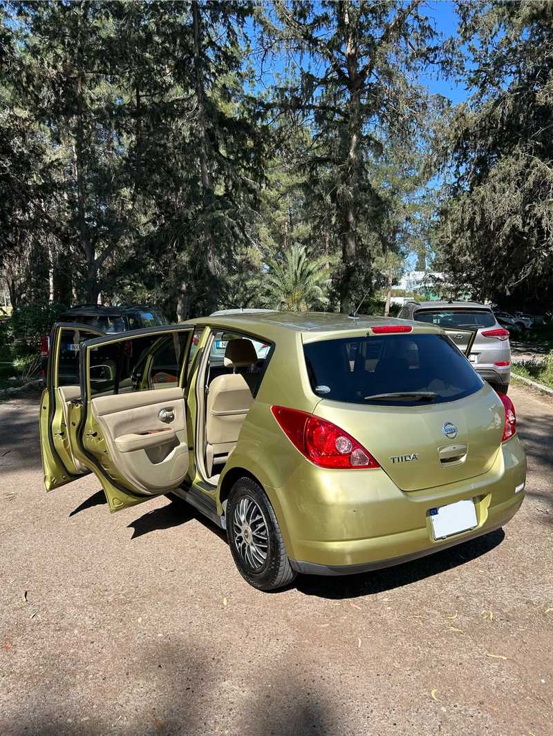 2005 Nissan Tiida 1,5L 2005 Cyprus