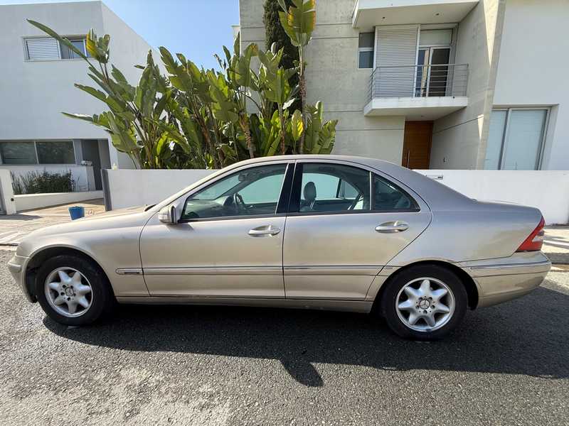2002 Mercedes-Benz C-Class 2,0L 2002 Cyprus