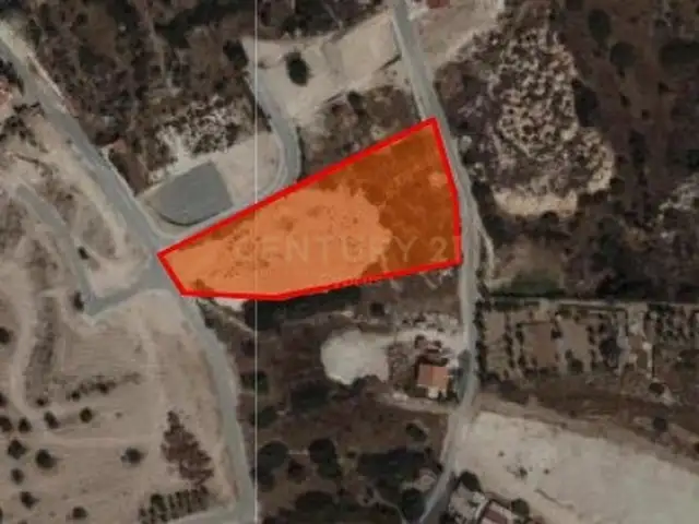 Residential Plot 5667 m², Limassol — Agios Tychon