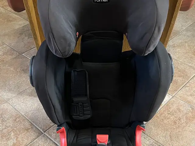 Britax rmer kidfix baby car seat 15-36 kg isofix worth 200, Επαρχία Λεμεσού — Άγιος Αθανάσιος