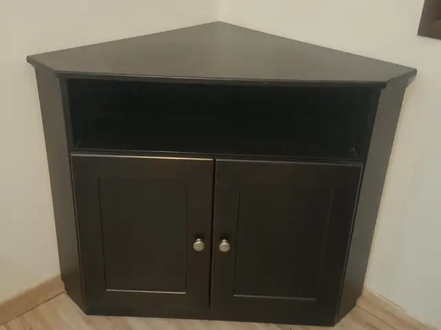 Corner tv unit with storage, Επαρχία Λεμεσού — Πύργος