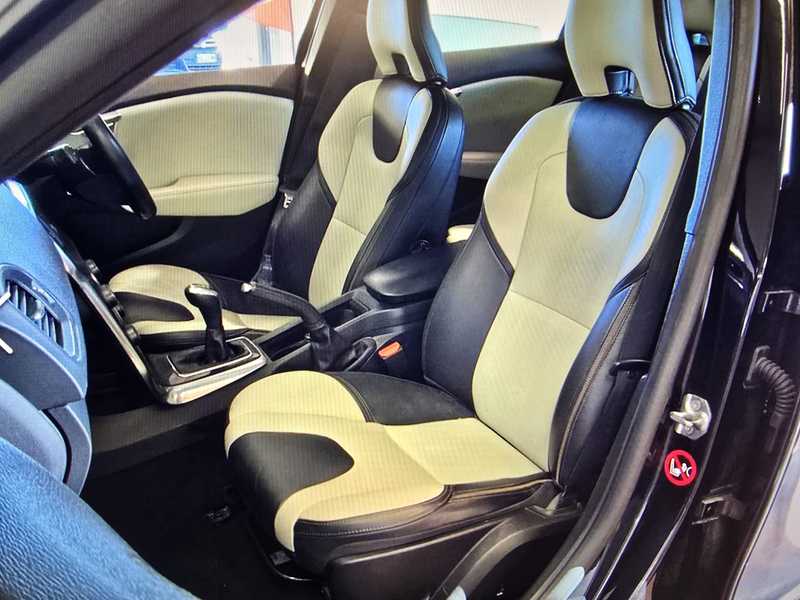 2017 Volvo V40 1,9L 2017 Cyprus