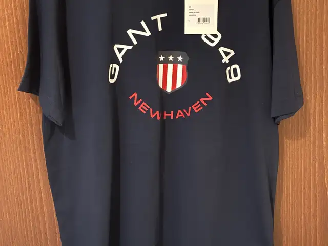 Gant blue navy tshirt with big front logo, Nicosia — Latsia - Agios Georgios
