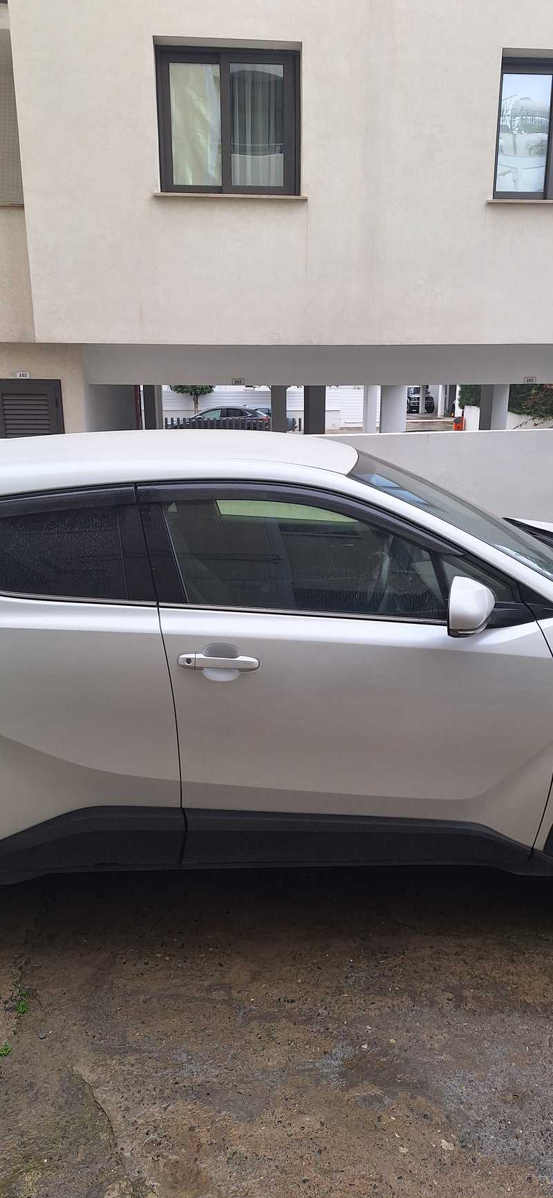 2022 Toyota C-HR 1,8L 2022 Cyprus