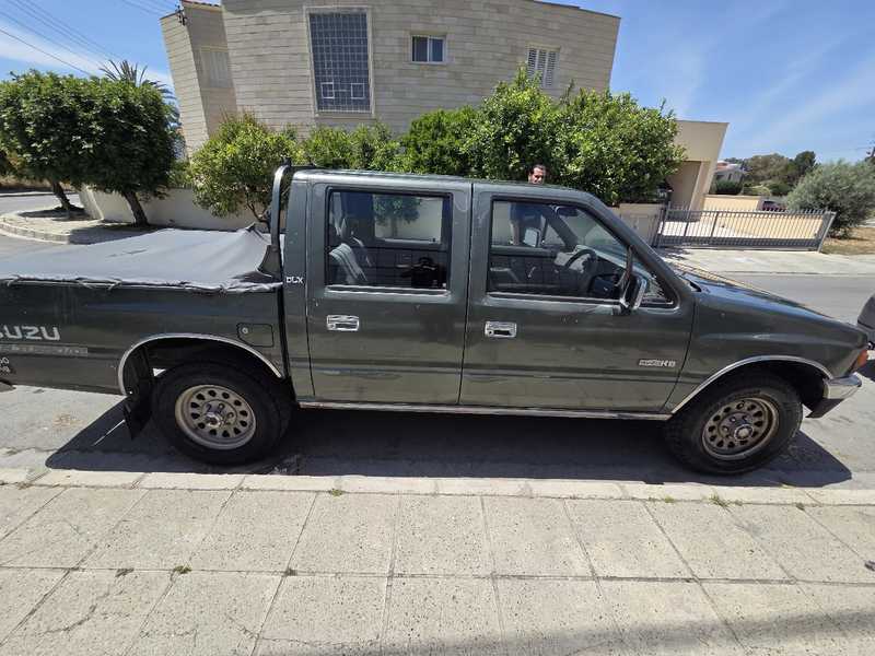 1995 Isuzu Pick-up 2,8L 1995 Cyprus