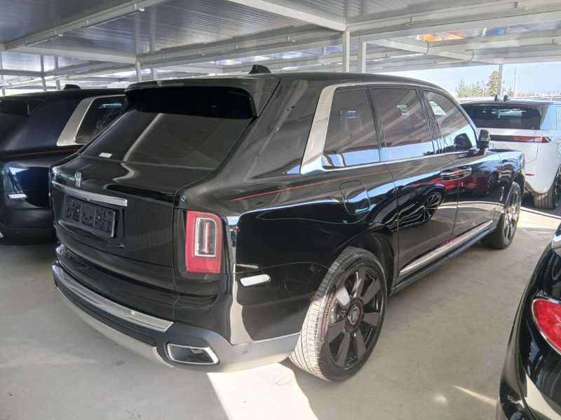 2023 Rolls Royce Cullinan 6,8L 2023 Cyprus