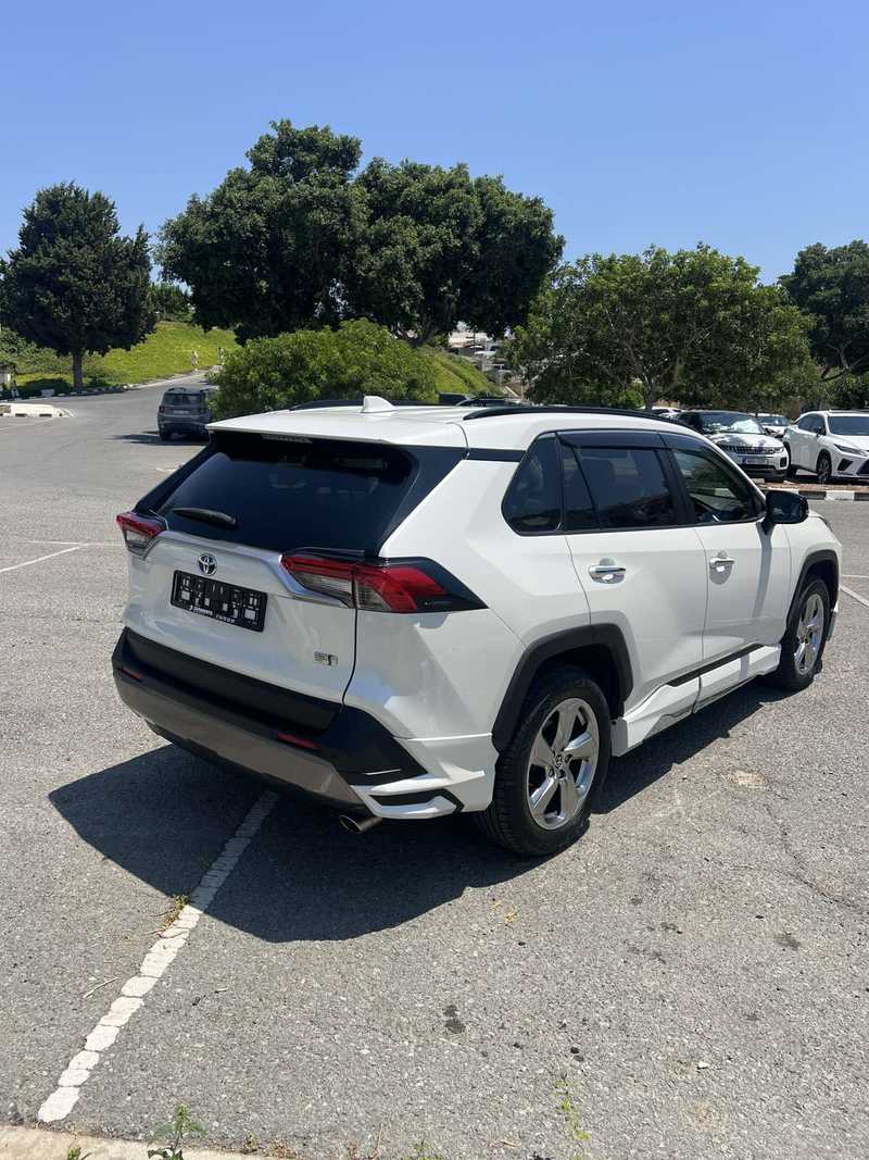 2021 Toyota RAV4 2,5L 2021 Cyprus