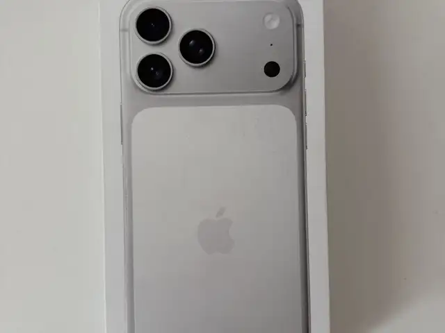 Iphone 17 pro max silver 256gb, Επαρχία Πάφου — Χλώρακας