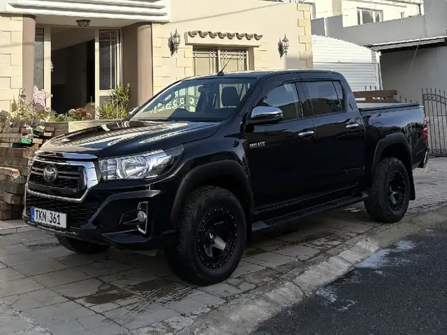 Toyota Hilux