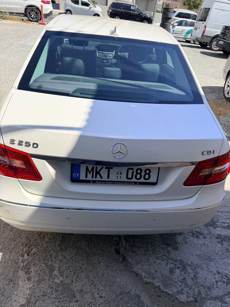 2011 Mercedes-Benz E-Class 2,2L 2011 Cyprus