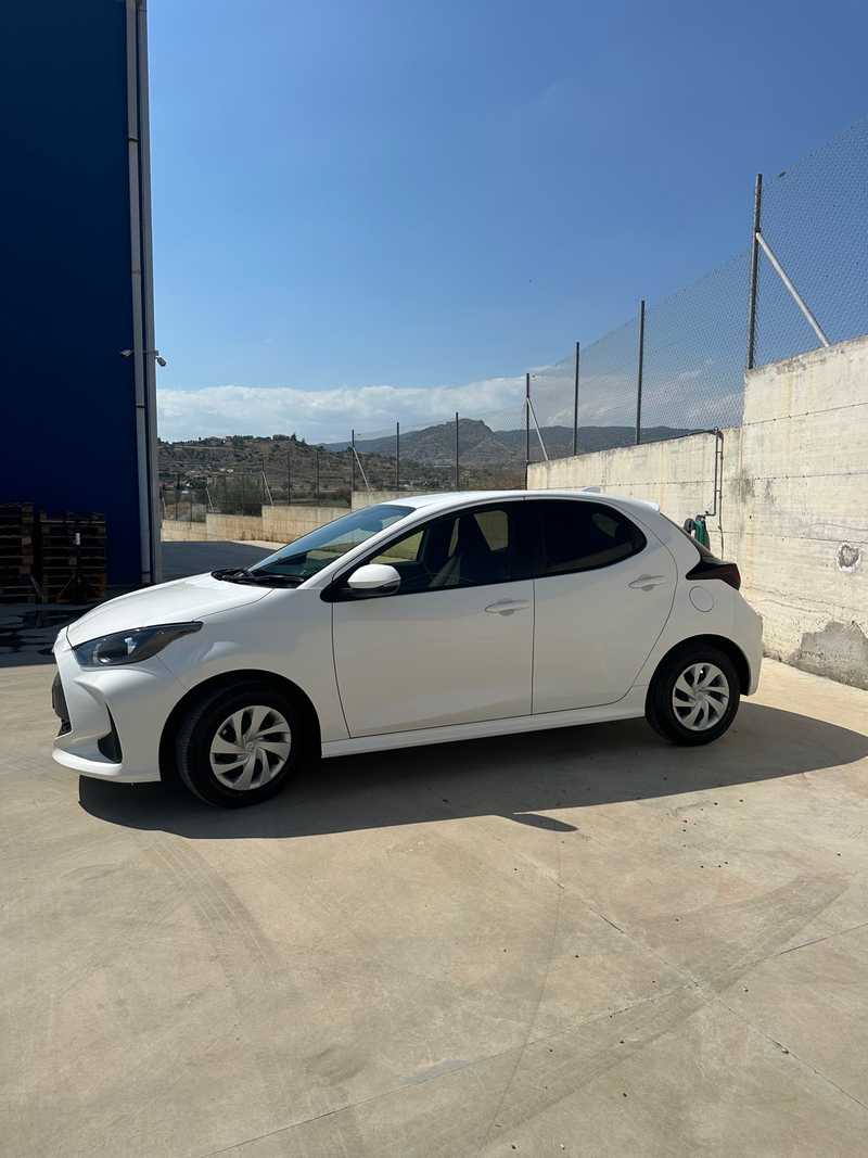 2022 Toyota Yaris 1,5L 2022 Cyprus