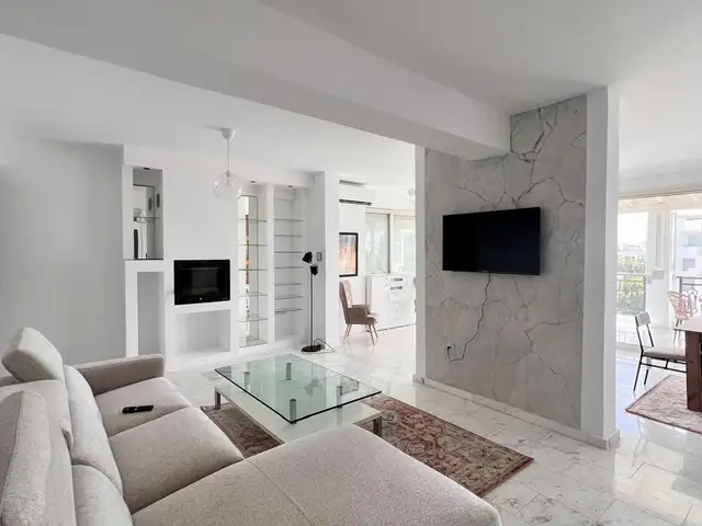 3-bedroom apartment to rent, Limassol — Limassol - Katholiki