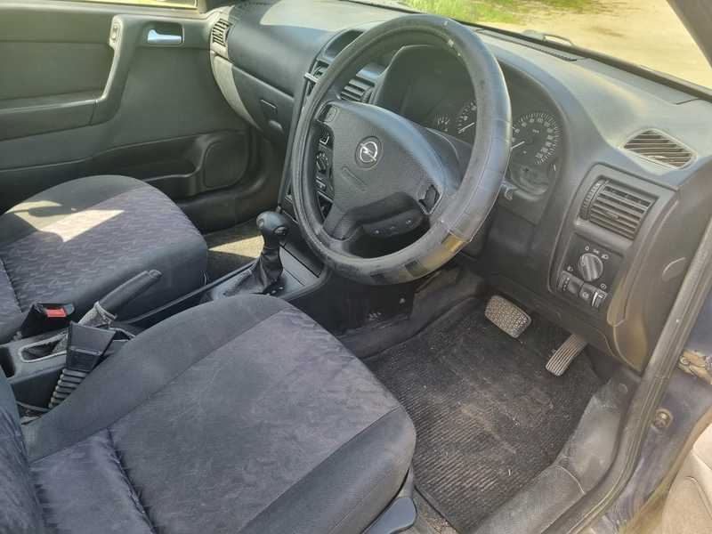 2001 Opel, Vauxhall Astra 1,4L 2001 Cyprus