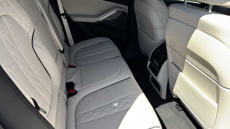 2022 BMW X6 3,0L 2022 Cyprus