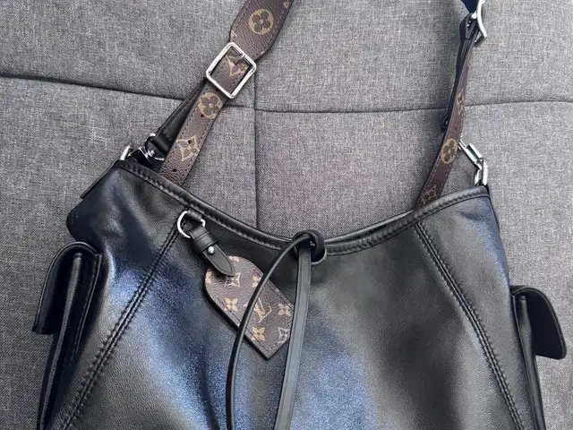 Louis vuitton bag, Επαρχία Λεμεσού — Λεμεσός - Αγία Τριάδα