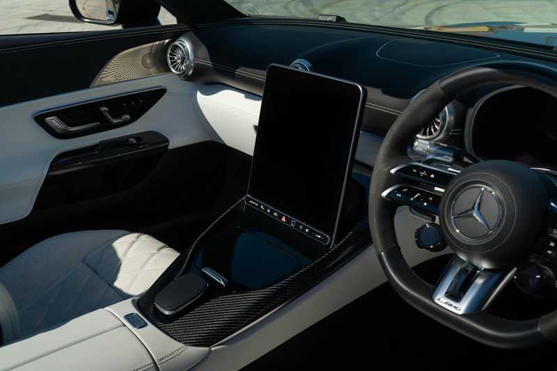 2024 Mercedes-Benz SL-Class 4,0L 2024 Cyprus
