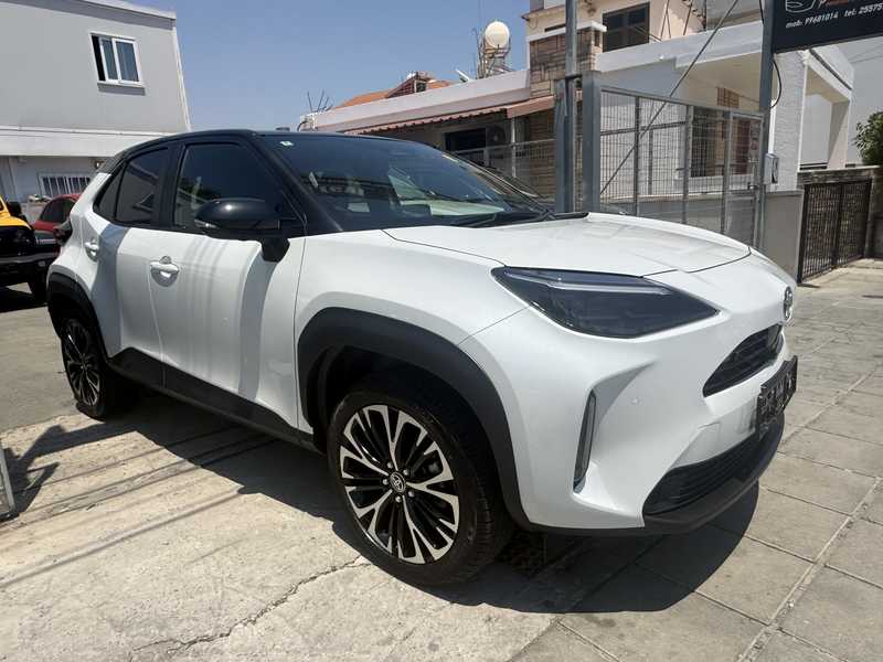Toyota Yaris Cross 1,5L 2025