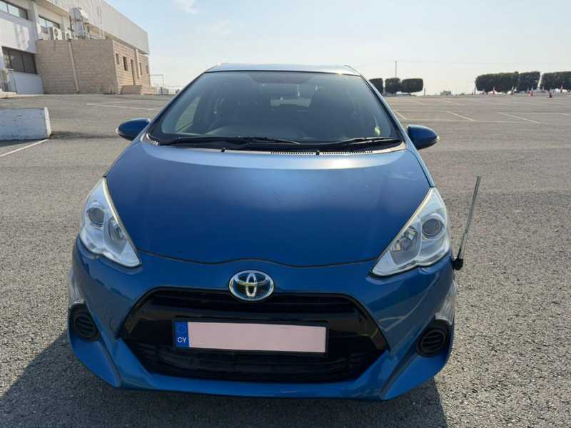 2015 Toyota Aqua 1,5L 2015 Cyprus