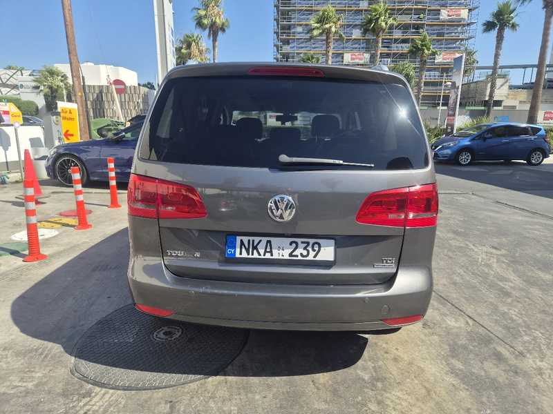 2014 Volkswagen Touran 1,6L 2014 Cyprus