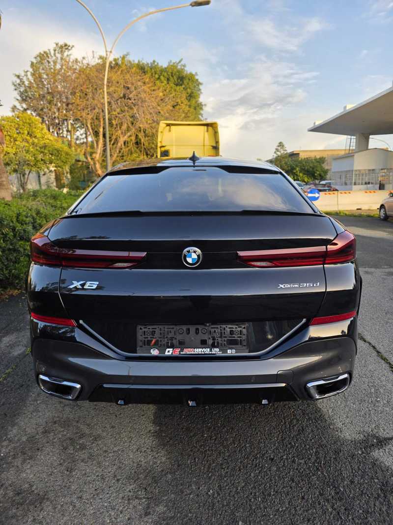 2022 BMW X6 3,0L 2022 Cyprus