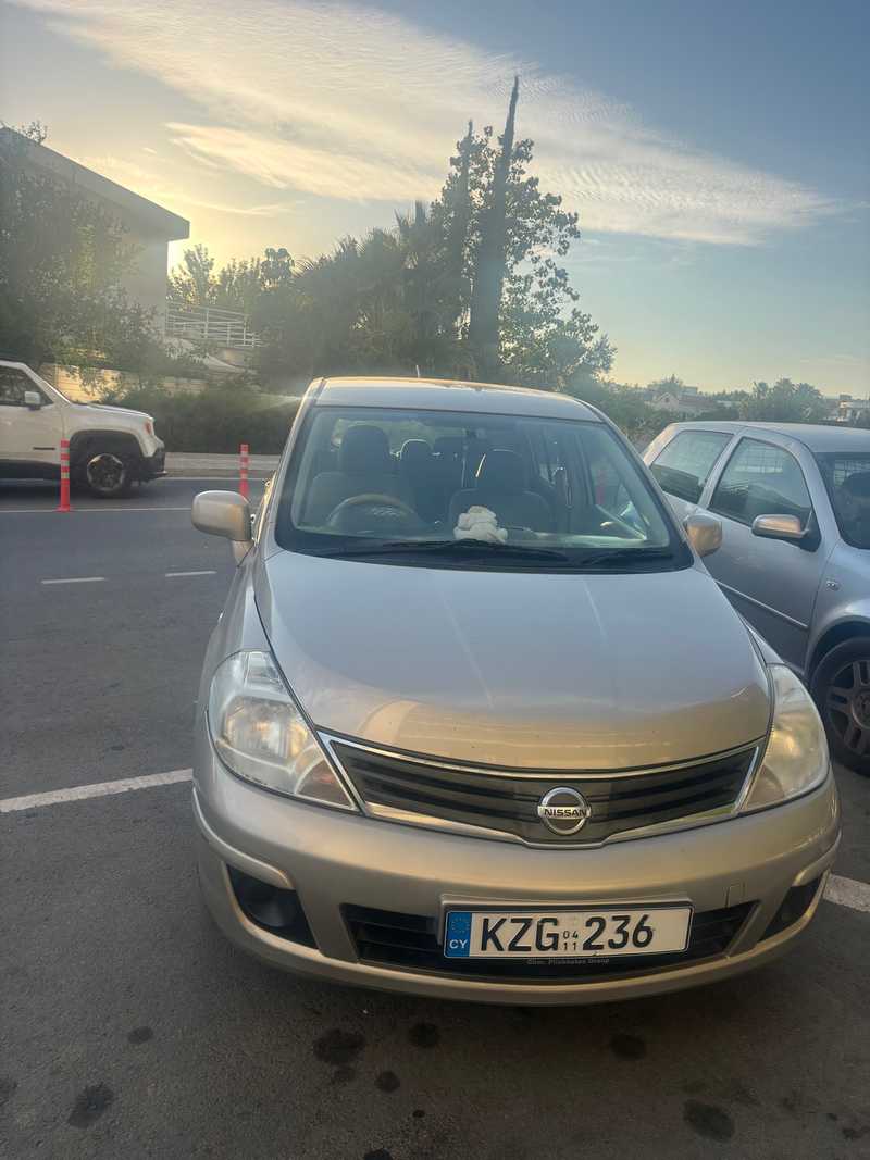 2011 Nissan Tiida 1,6L 2011 Cyprus