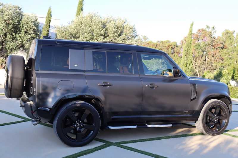 2024 Land Rover Defender 5,0L 2024 Cyprus