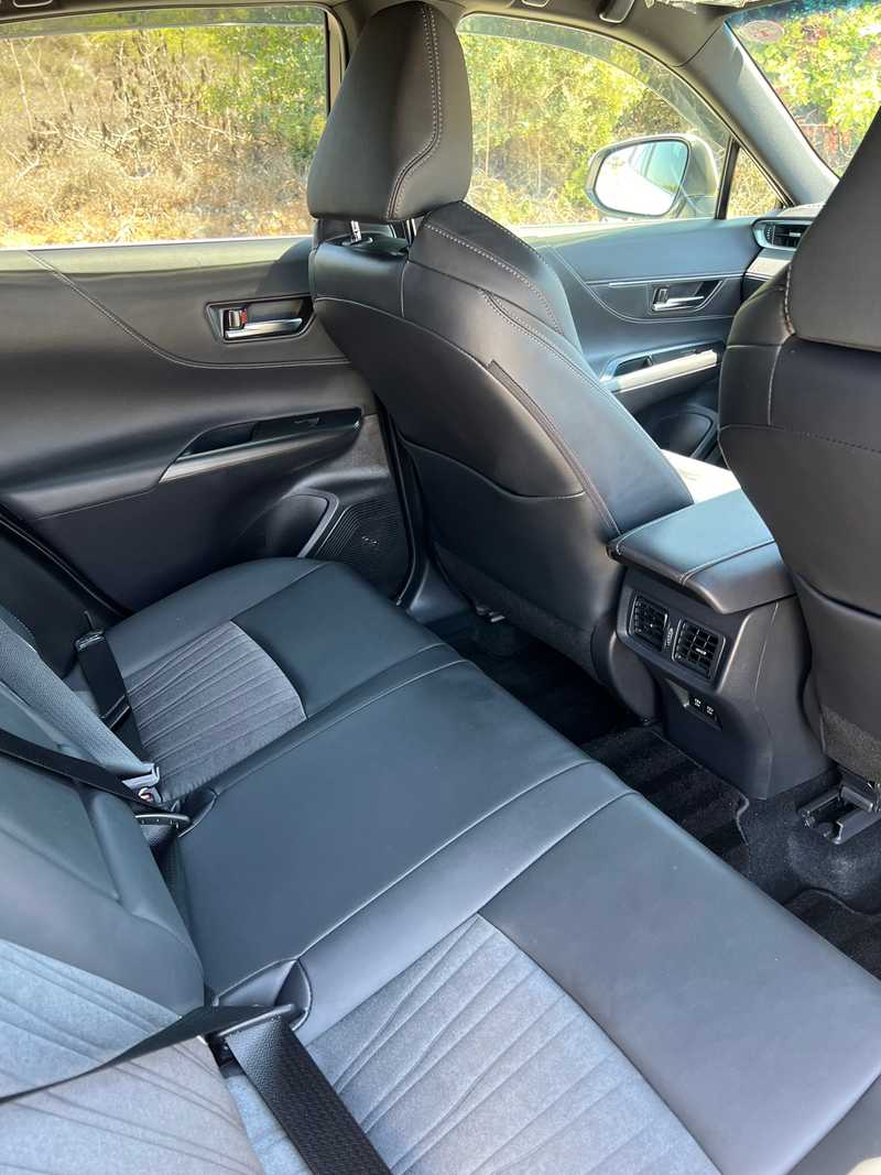 2021 Toyota Harrier 2,5L 2021 Cyprus