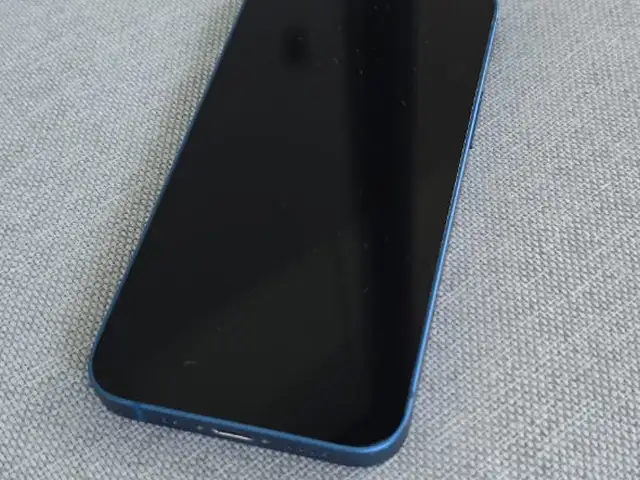 Iphone 13 mini 256gb blue, Επαρχία Λευκωσίας — Λατσιά - Άγιος Γεώργιος