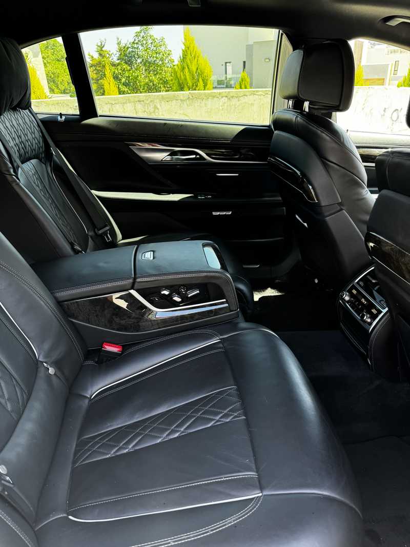 2016 BMW 7-Series 3,0L 2016 Cyprus