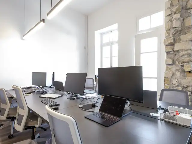 Offices in historical centre, Επαρχία Λεμεσού — Λεμεσός - Αγία Νάπα - 8