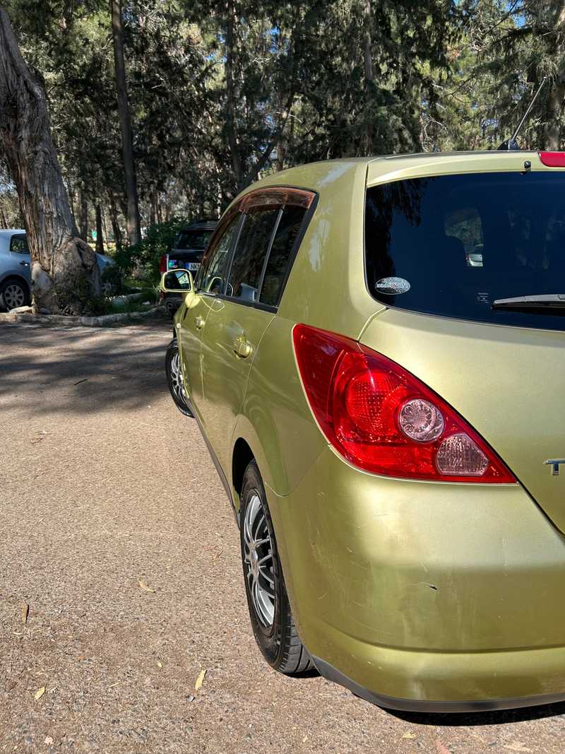 2005 Nissan Tiida 1,5L 2005 Cyprus