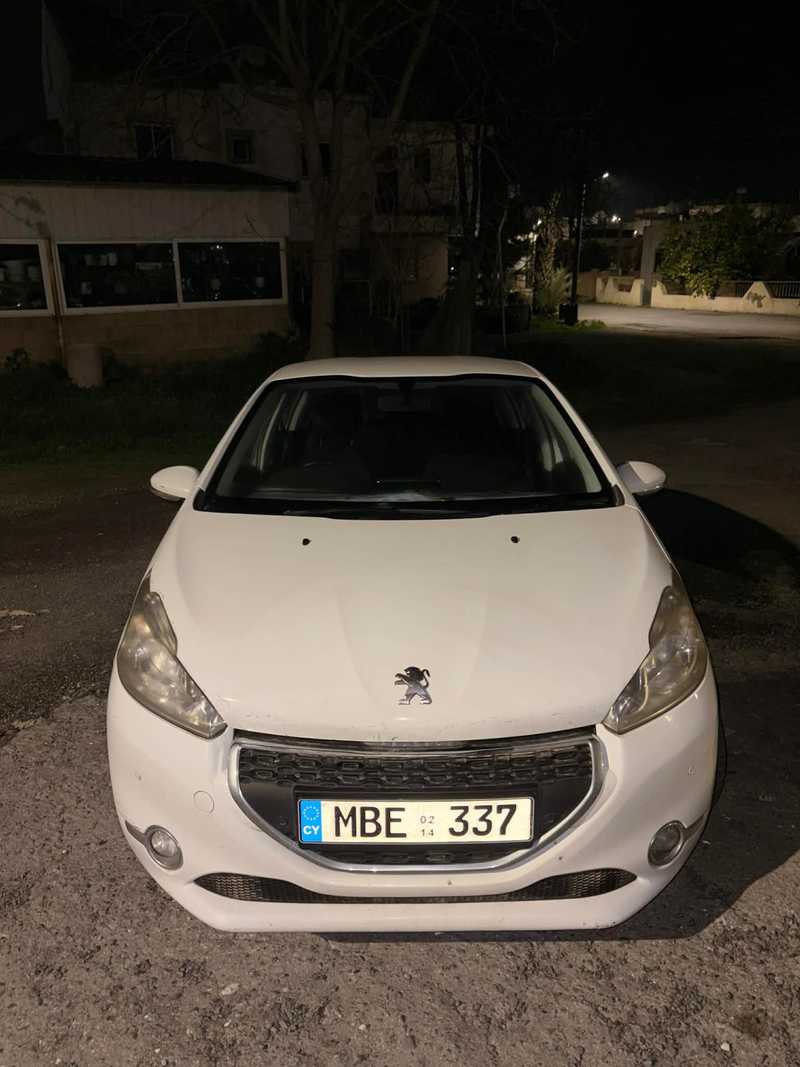 Peugeot 208 1,2L 2014