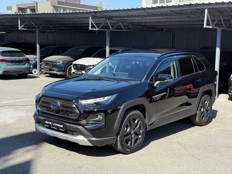 Toyota RAV4 2,5L 2024