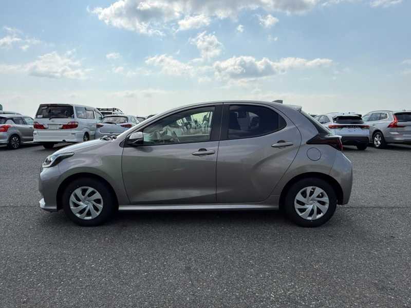 2022 Toyota Yaris 1,5L 2022 Cyprus