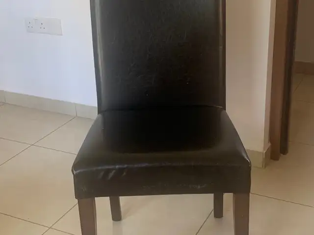 Six dining chairs, Επαρχία Λάρνακας — Περιβόλια Λάρνακας