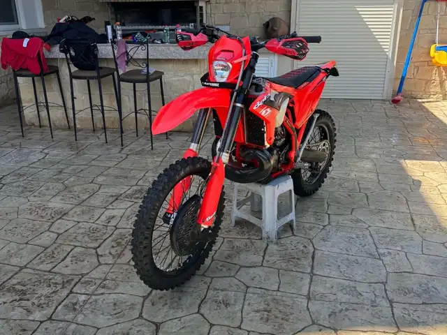Beta 300rr MY2023, Limassol — Limassol - Agios Ioannis - 4