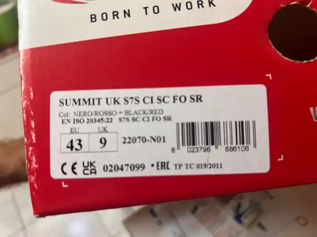 Work shoes with s3s, Nicosia — Tseri