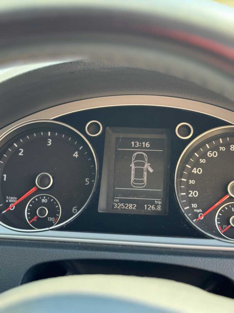 2011 Volkswagen Passat 2,0L 2011 Cyprus