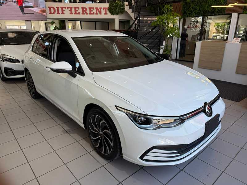 Volkswagen Golf 2,0L 2023