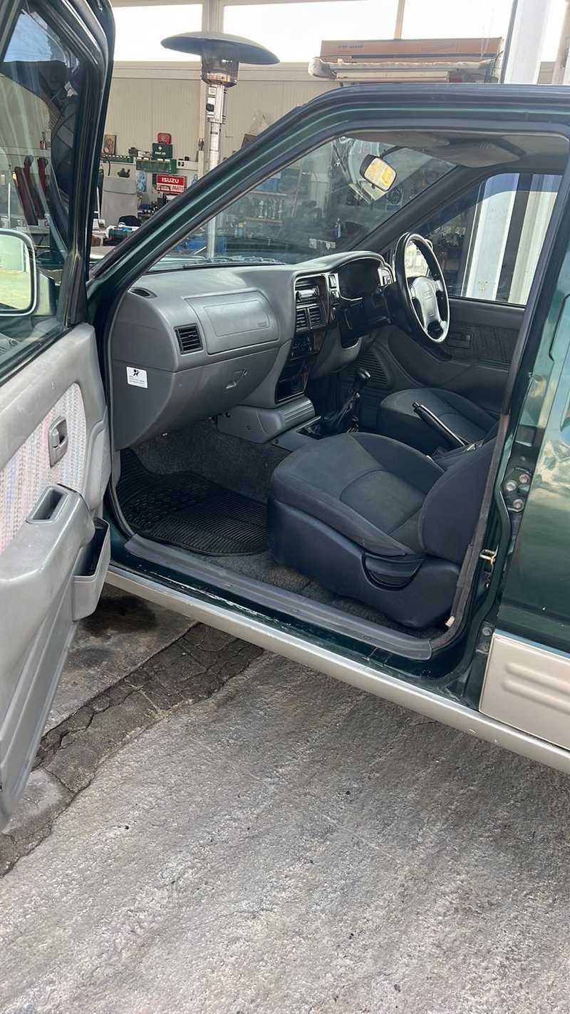 2002 Isuzu Pick-up 2,8L 2002 Cyprus