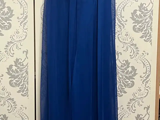 Maxi μπλε ηλεκτρί φορεμα, Nicosia — Palouriotissa
