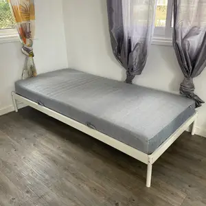 Bed with mattress, Επαρχία Λάρνακας — Ορόκλινη Τουριστική Περιοχή