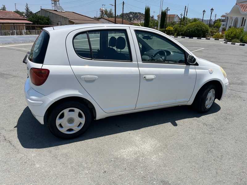 2002 Toyota Vitz 1,0L 2002 Cyprus