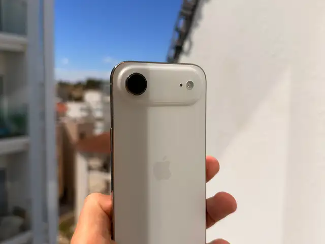 Iphone air full pack, Επαρχία Λευκωσίας — 'Έγκωμη