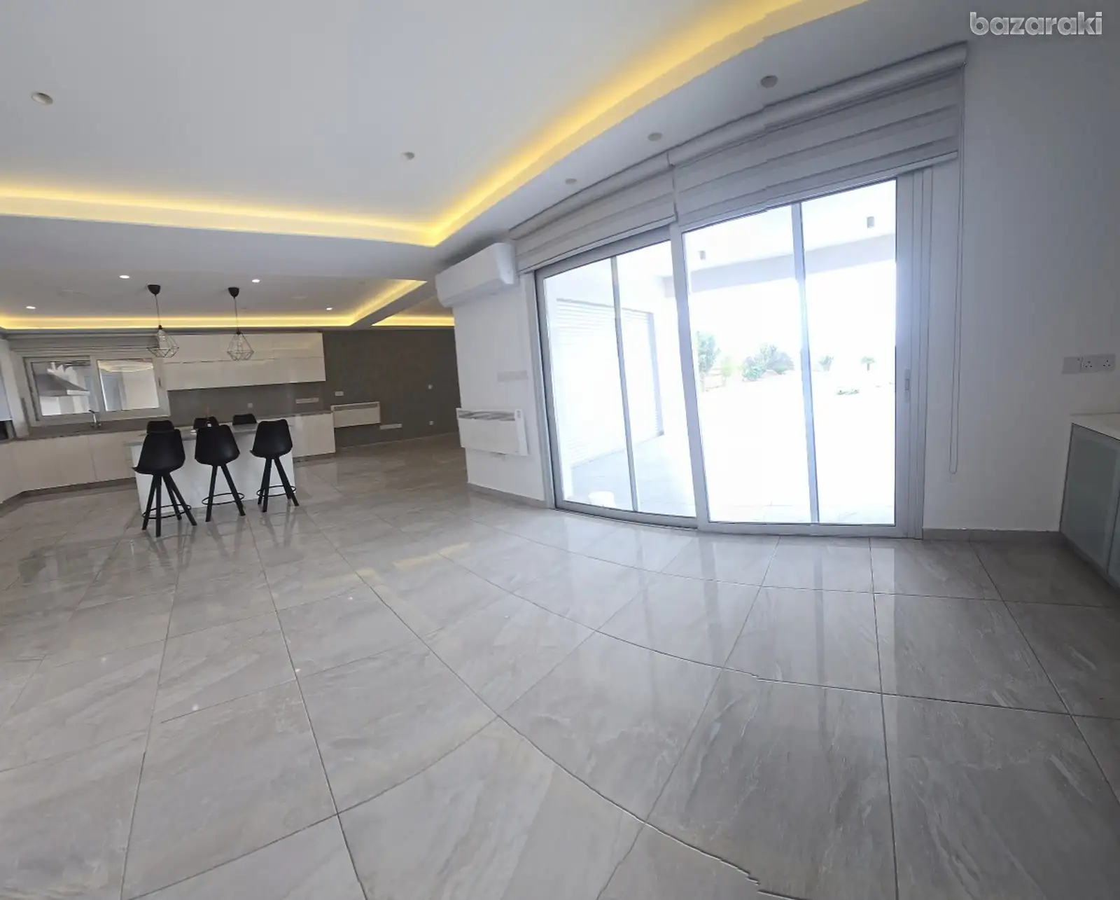 House, 4 bedrooms — 3