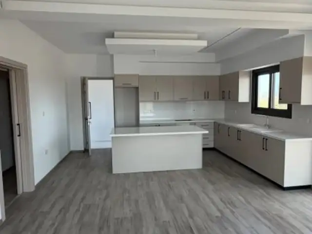 3-bedroom apartment to rent, Limassol — Kato Polemidia
